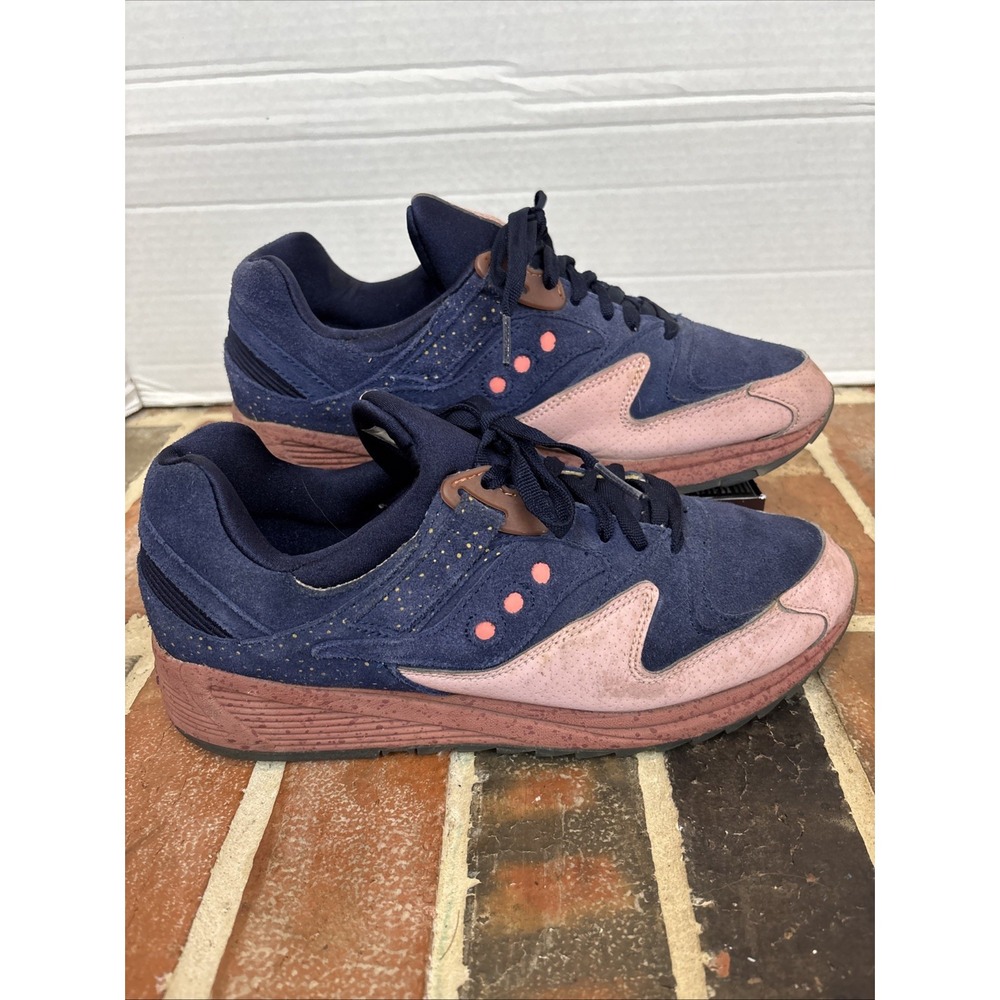 Saucony‎ Grid 8500 Navy Salmon Men Size 10.5 Sneakers Suede